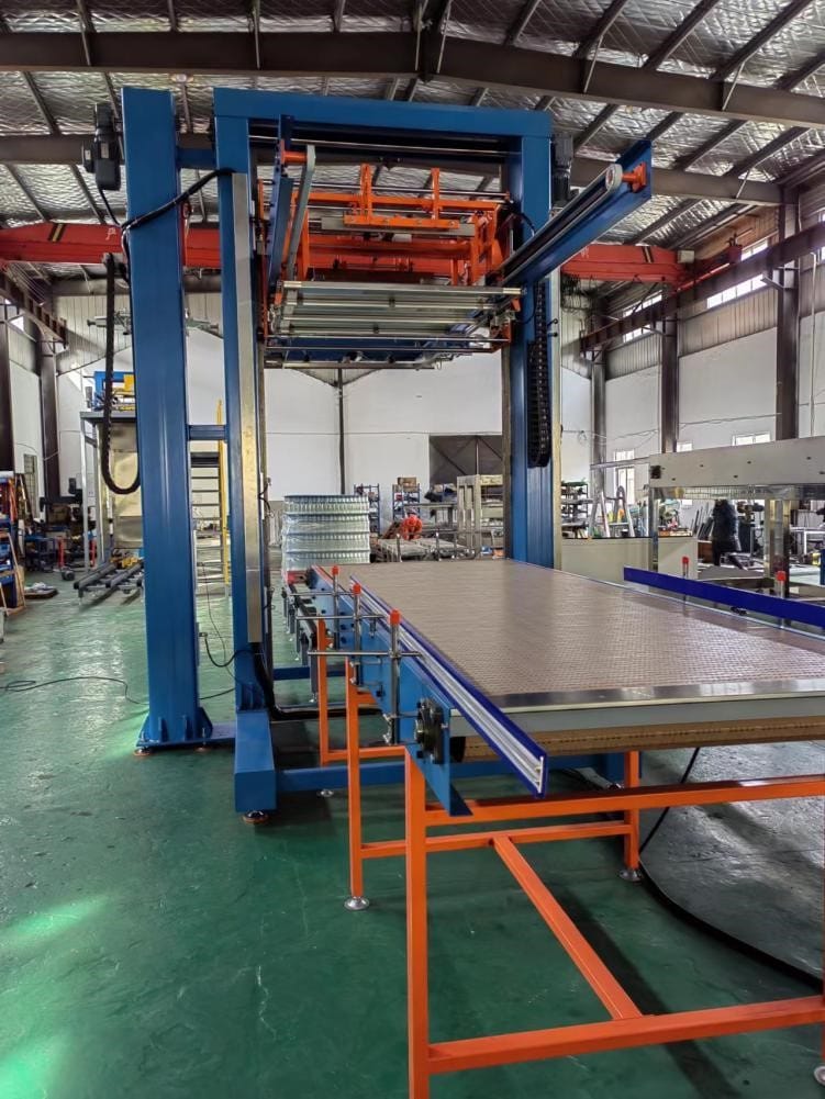 Автоматическое оборудование для линии выдува и розлива  воды в стеклянную тару, объемом 0,2-2,0 л, до 8500 бч — фото 7