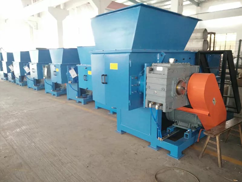 Продаем промышленные шредеры: одновальные и двухвальные. В наличии и под заказ