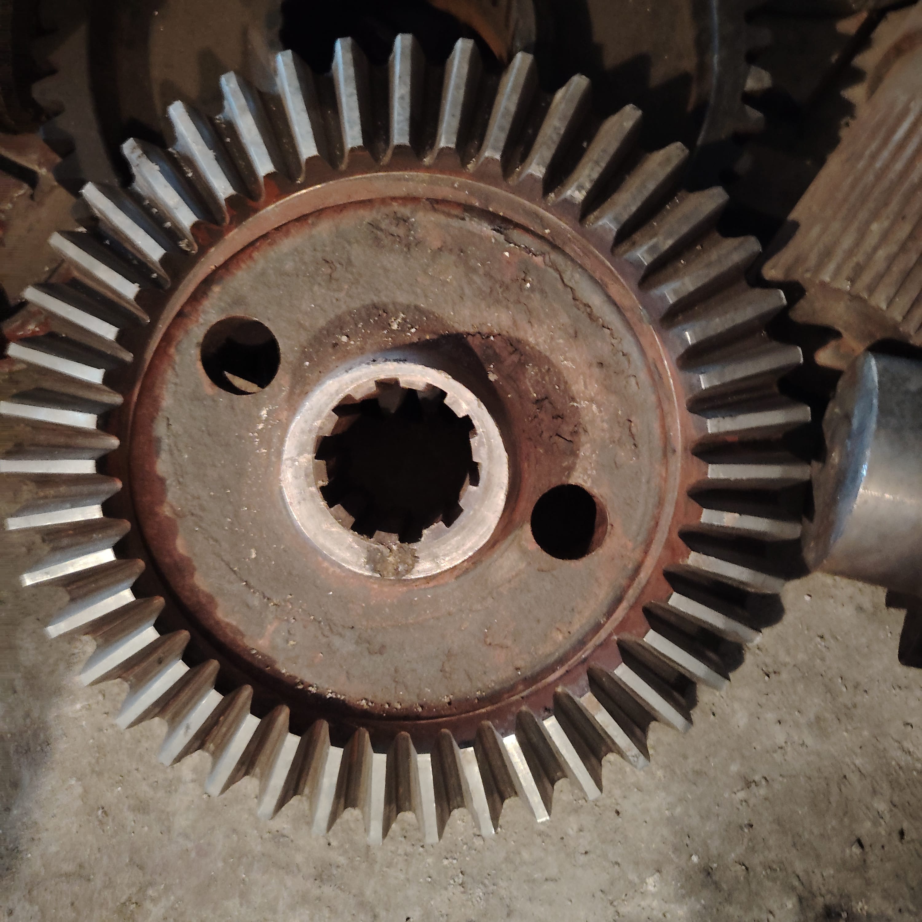 Запасные части к гусеничным кранам МКГ, РДК, ДЭК — фото 7