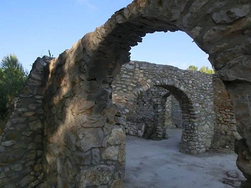 ПОМЕСТЬЕ С ВИНОГРАДНИКАМИ В ИСПАНИИ — фото 35