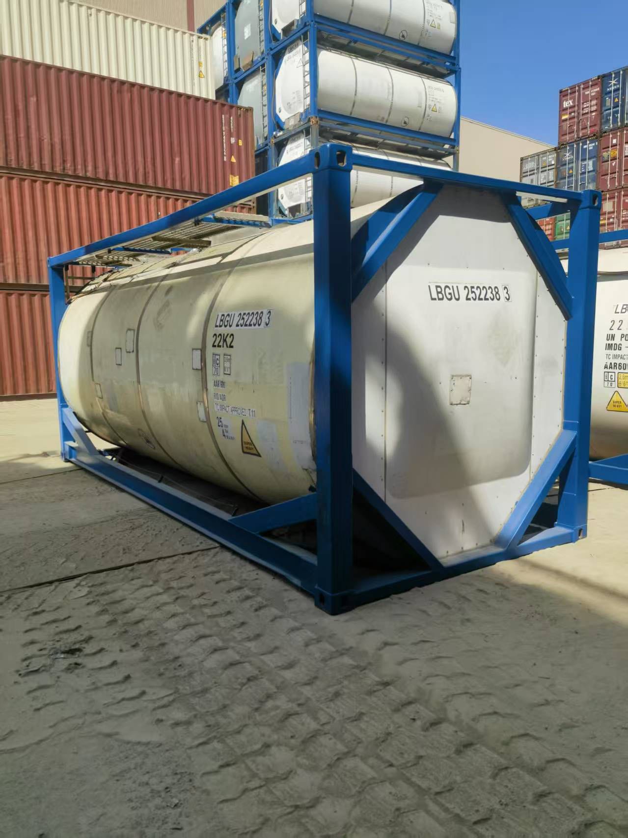 Танк-контейнер 25000 литров, 2007 год Отличное состояние — фото 2