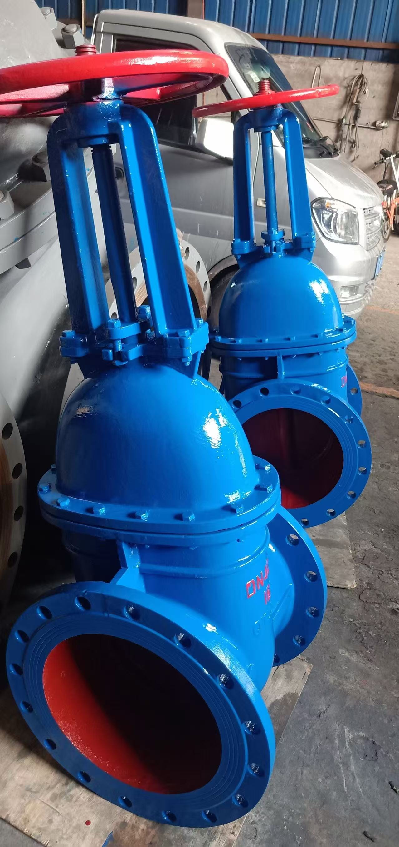 Задвижка чугунная с выдвижным шпинделем 30ч6бр ру16 ду400 — фото 3