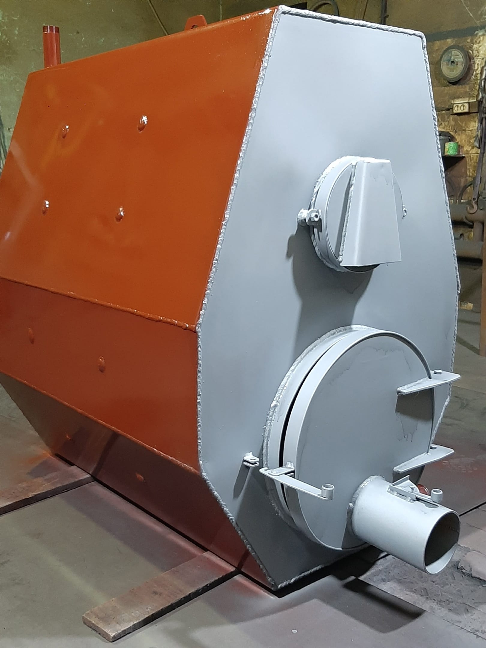 Котлы водогрейные для системы отопления на твердом топливе — фото 2