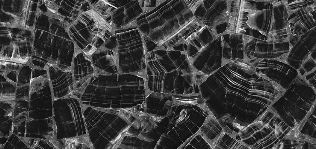 От изысканного мрамора до фактурного гранита: премиальные интерьерные покрытия от «LiveKamen»