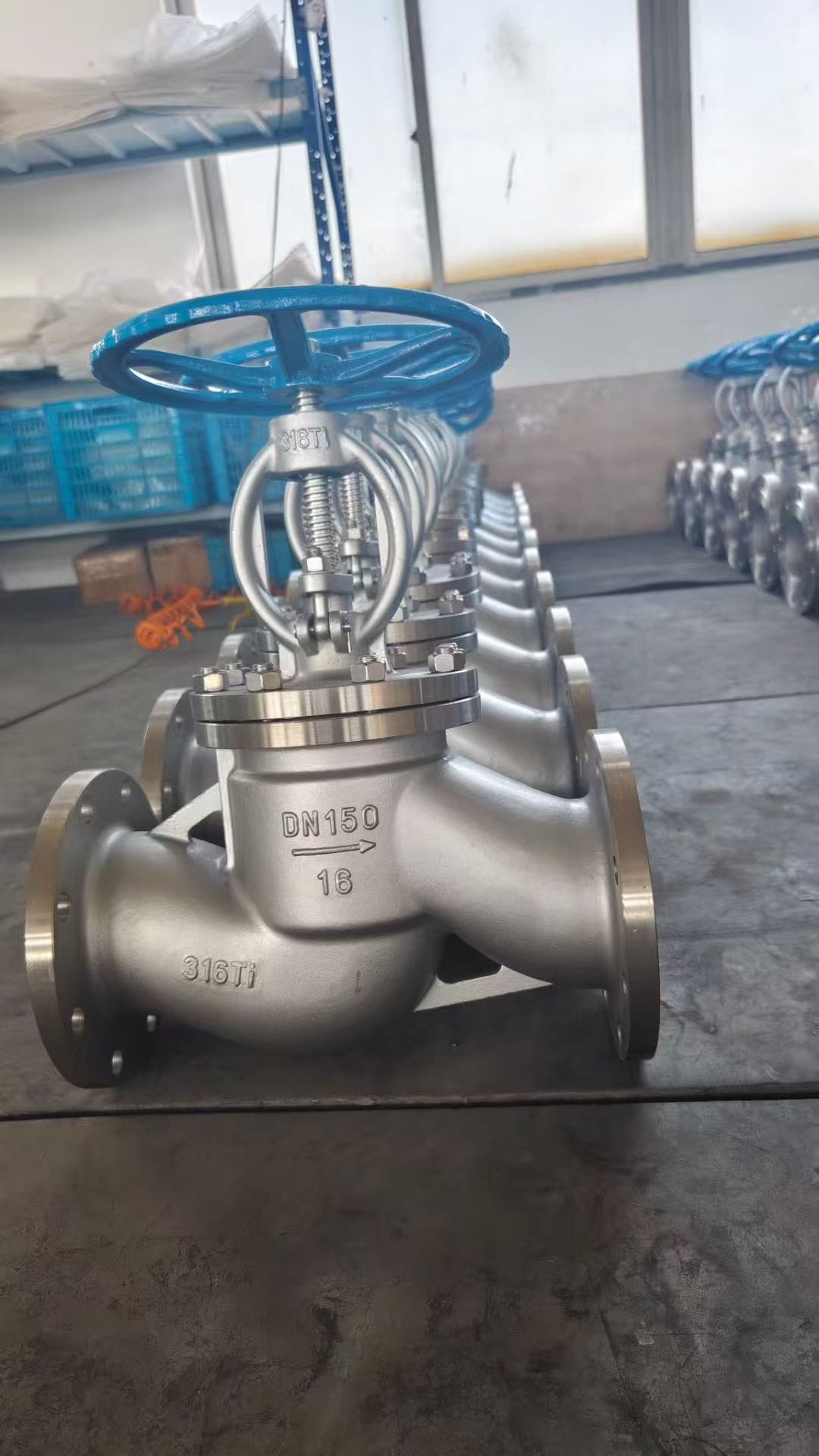 Вентиль запорный проходной нержавеющий фланцевый 15нж65п из 904L — фото 2