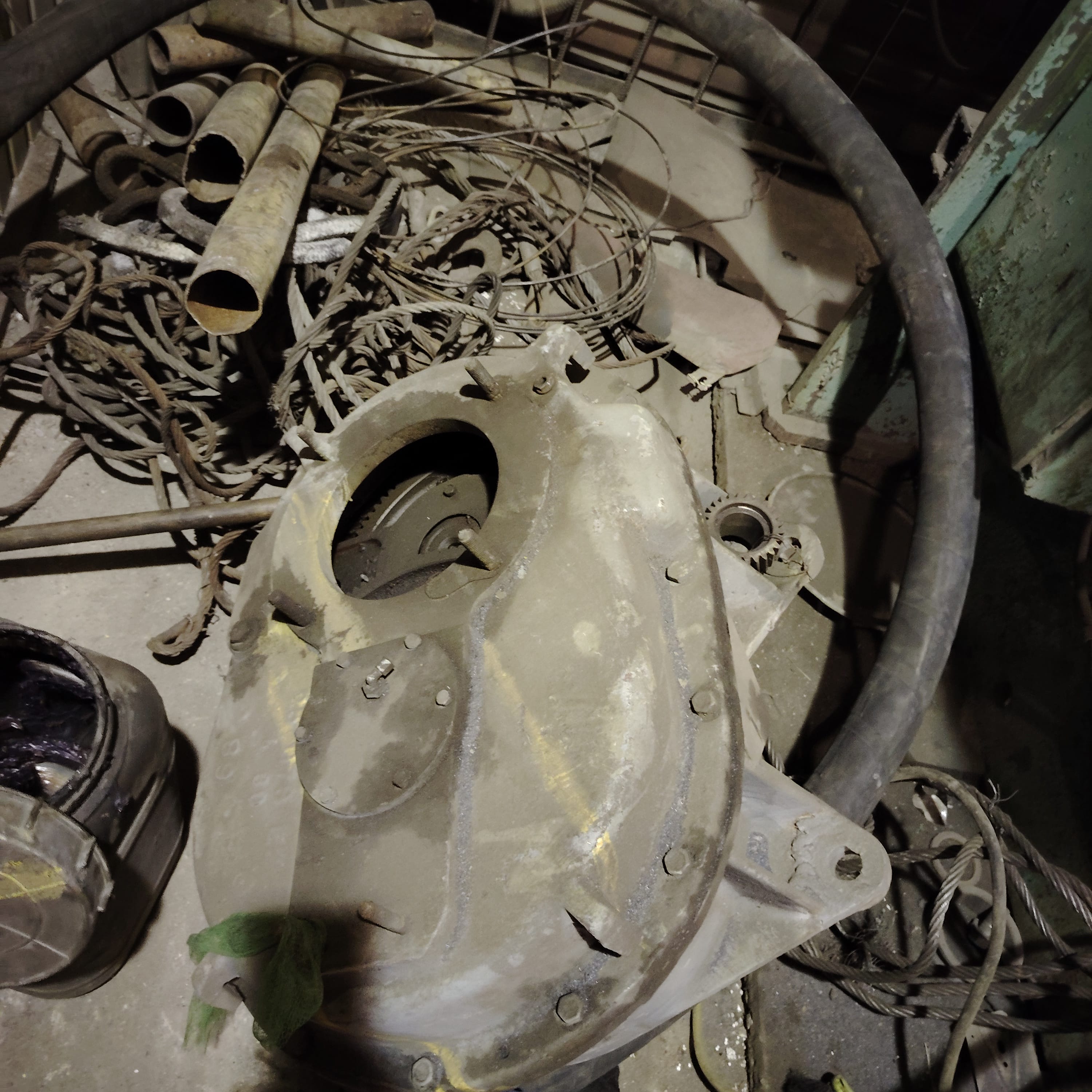 Главный редуктор хода на краны МКГ,ДЭК,РДК