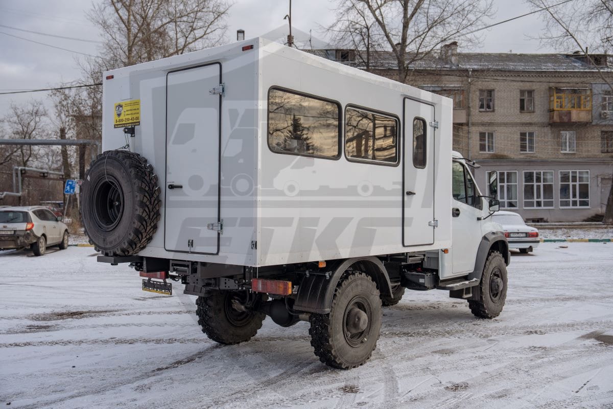 Вахтовый автобус на  базу  шасси  ГАЗ Садко Некст