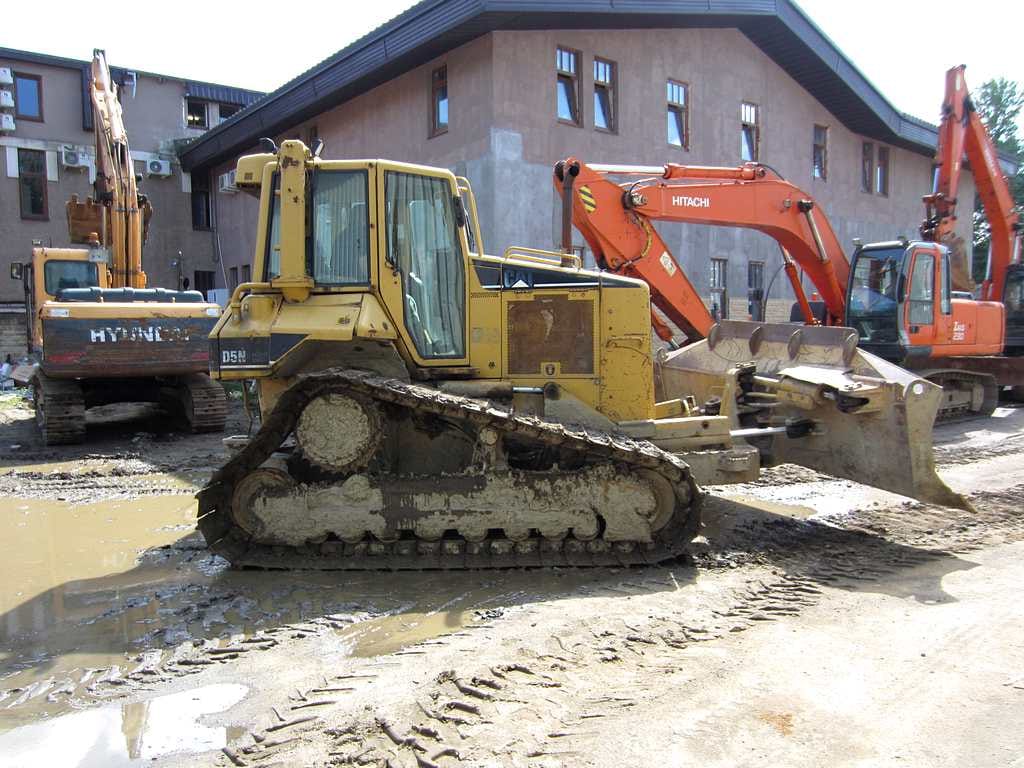 Бульдозер CAT D5N LGP болотник, отличное состояние — фото 4