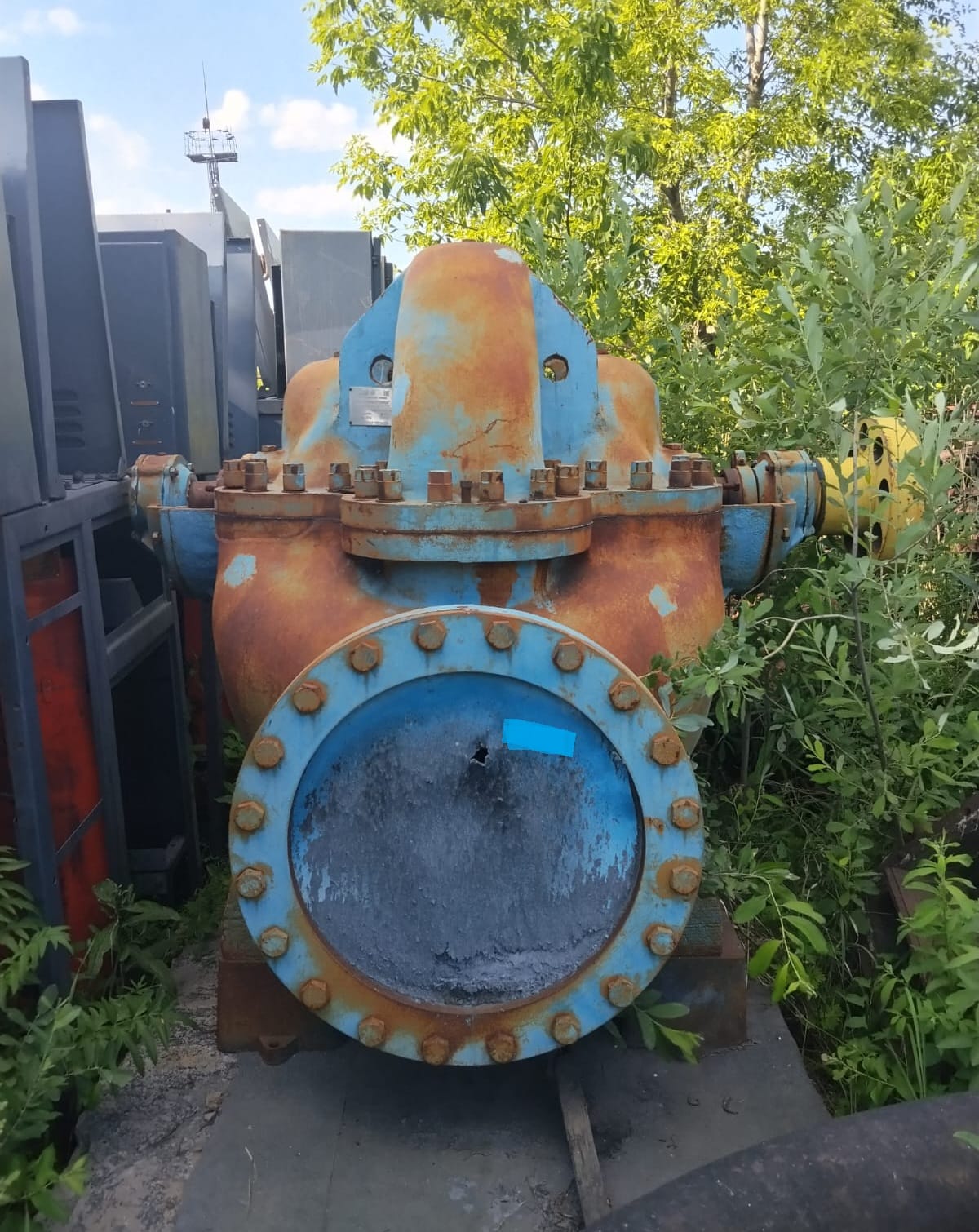 Продам насосы Д-3200/75,ТКА-210-80,НКВ-360,НКВ-600,НК-210