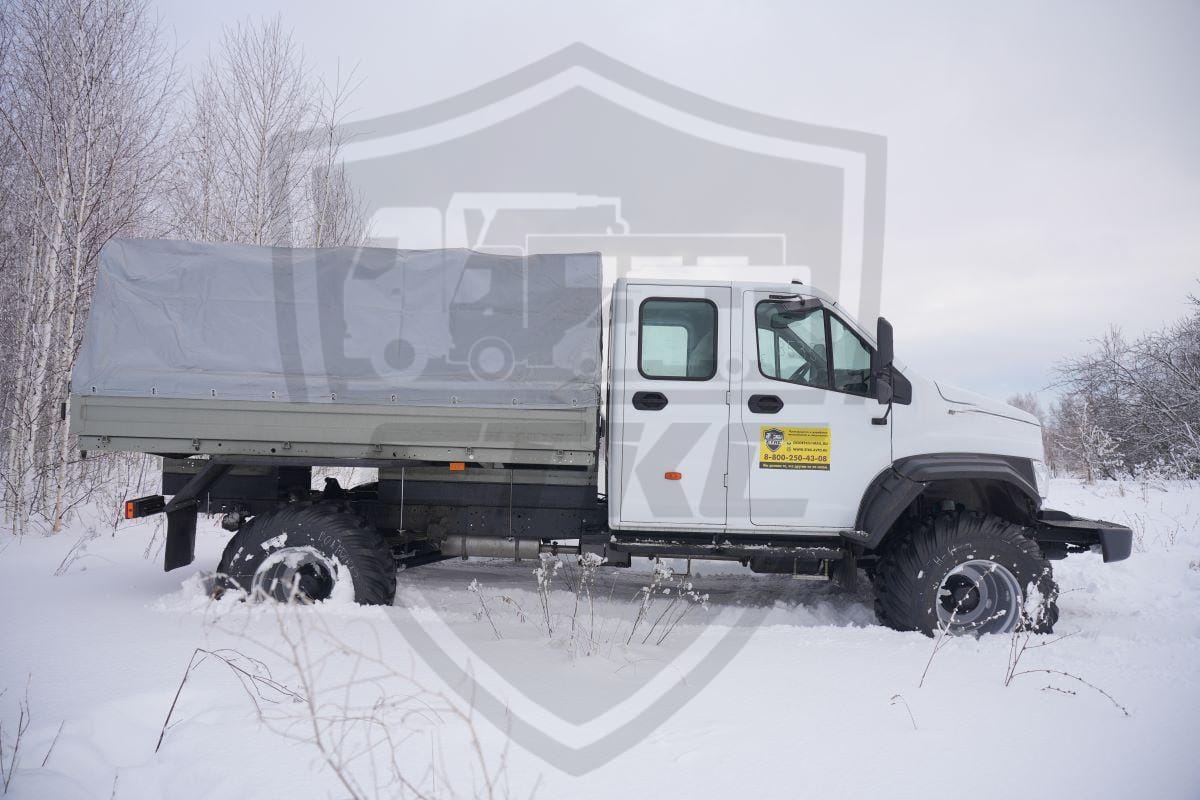 Снегоболотоход  двухрядная кабина С42А43 4х4