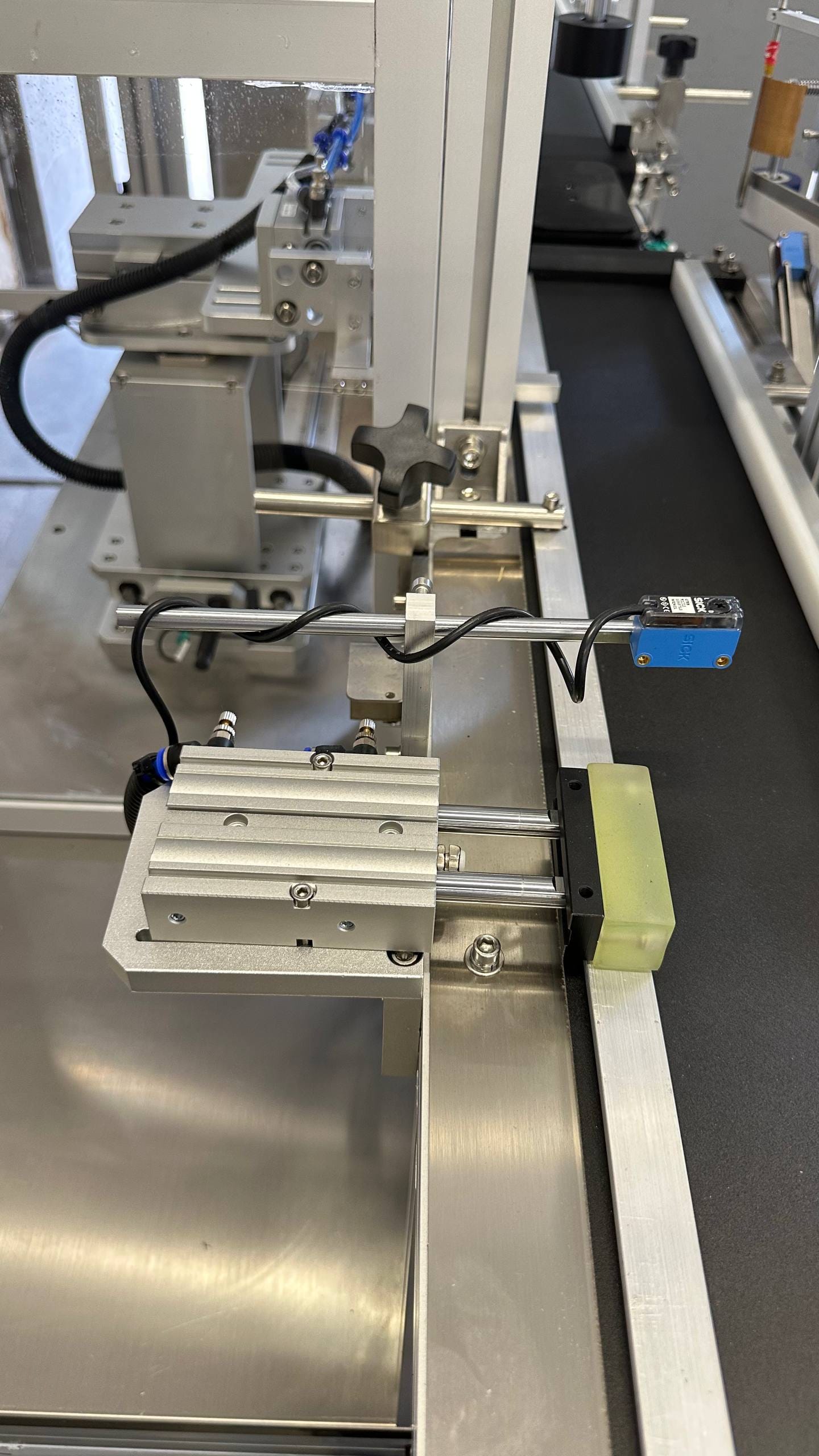 Аппликатор этикеток ЭМ05.08 — фото 3