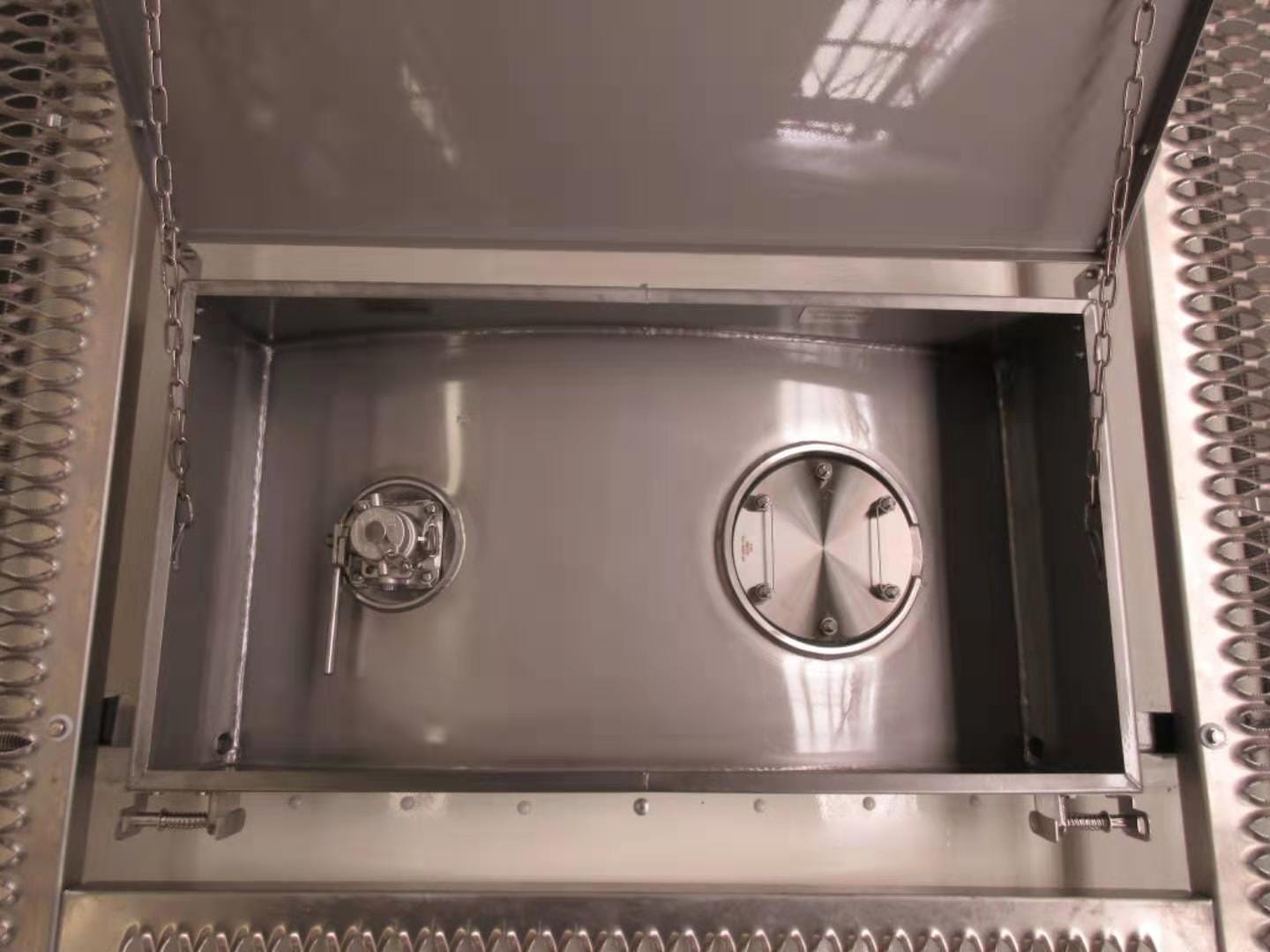 Танк-контейнер тип Т11 объём 18м3 для перевозки жидких удобрений, новый. — фото 3