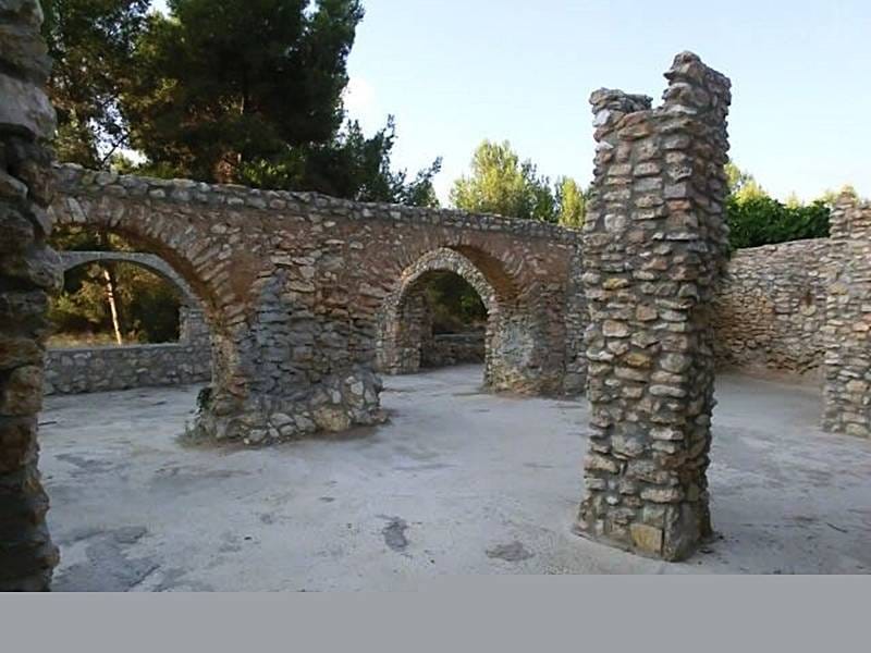 ПОМЕСТЬЕ С ВИНОГРАДНИКАМИ В ИСПАНИИ — фото 45