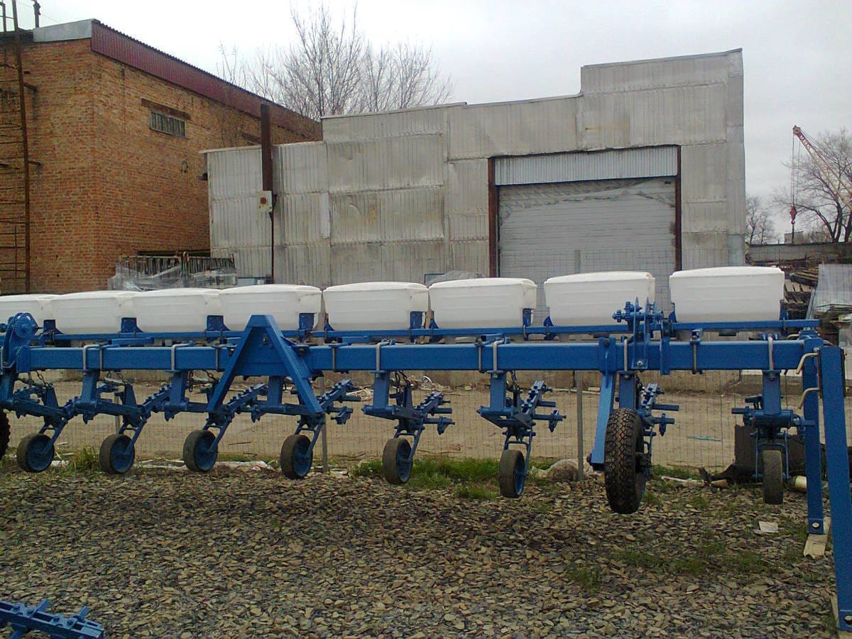 Культиватор КМН-8,4 с внесением удобрений, прицепное устройство — фото 2