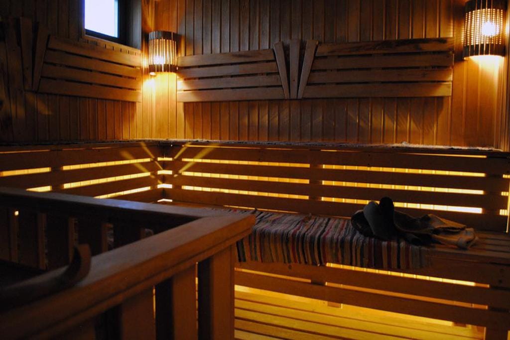 К продаже два дома на одном участке в деревне Борзые — фото 3