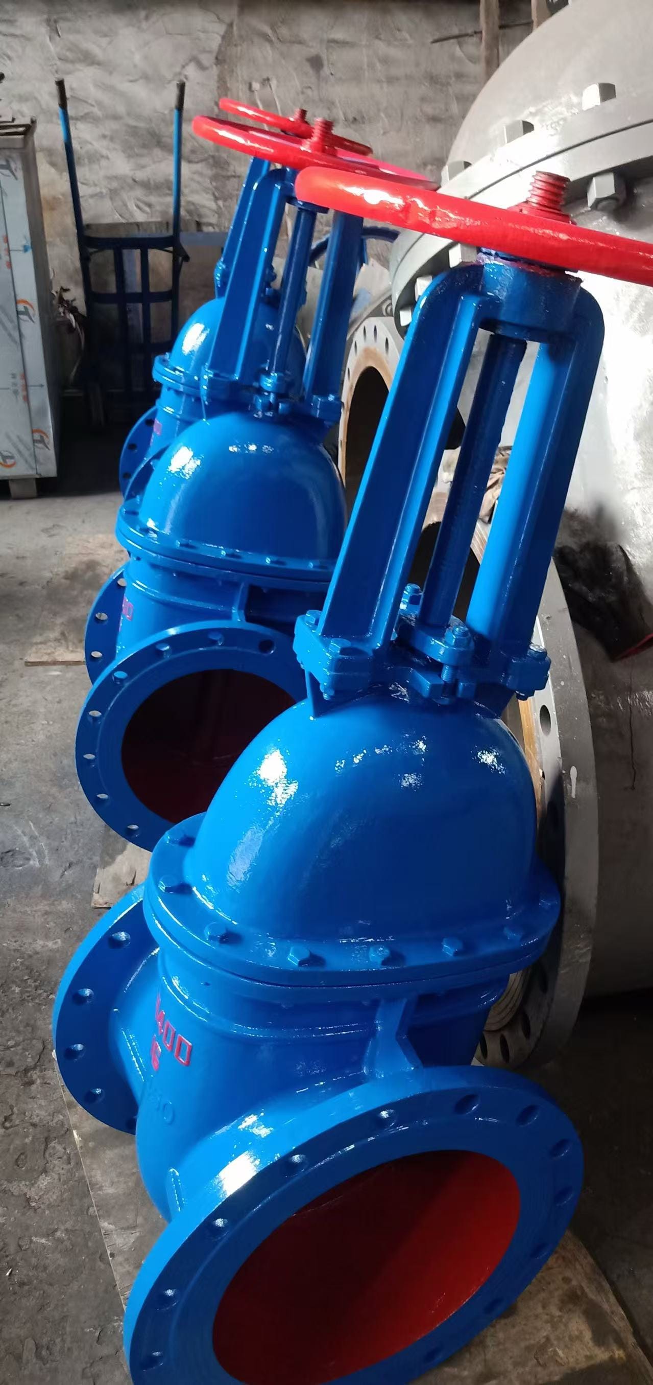 Задвижка чугунная с выдвижным шпинделем 30ч6бр ру16 ду400 — фото 3