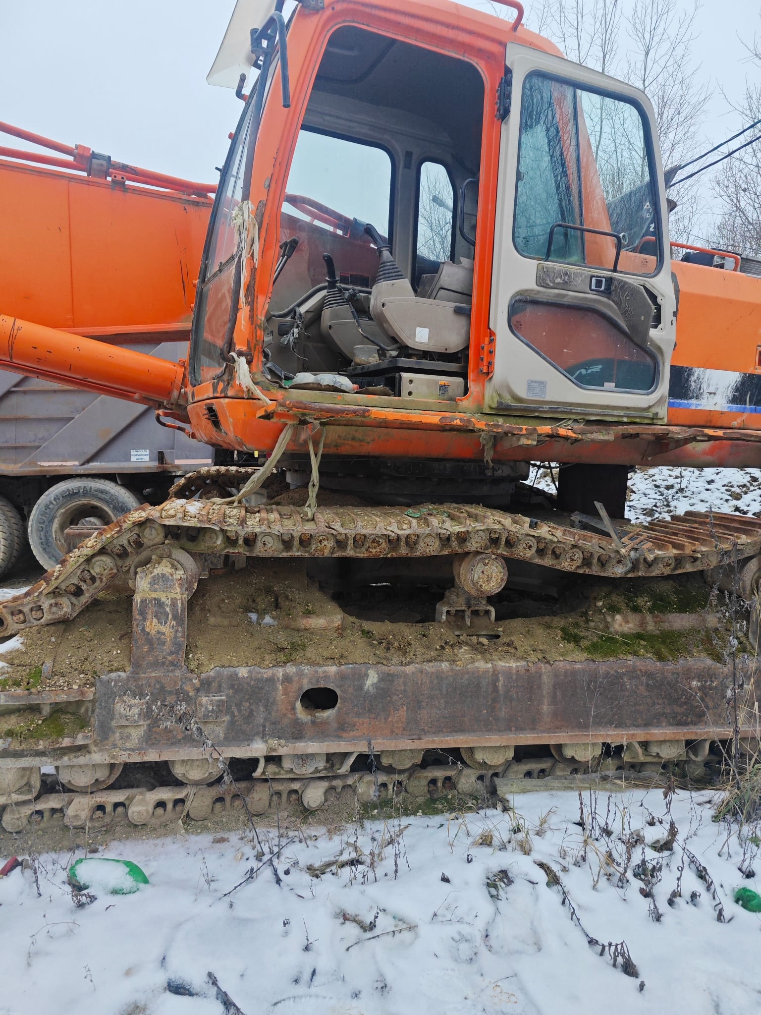 Экскаватор  гусеничный  DOOSAN Daewoo SOLAR 500 LC-V полноповоротный б/у продаём с НДС