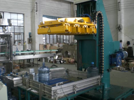 Оборудование для линии розлива питьевой воды в ПЭТ тару объемом 19 л, производительностью до 900 бутылок в час — фото 4