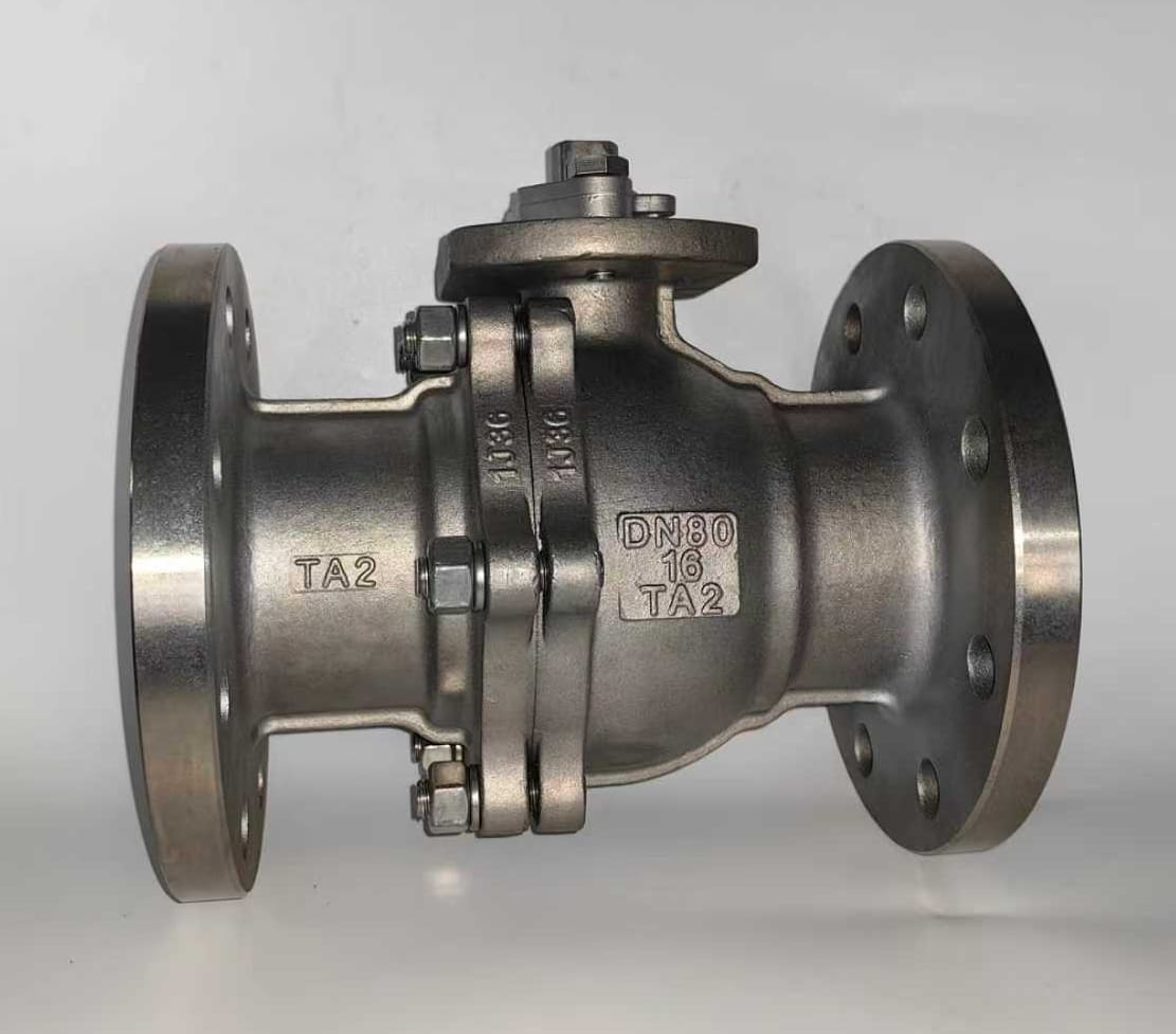 Кран шаровой двухсоставной титановый фланцевый 11тн41п