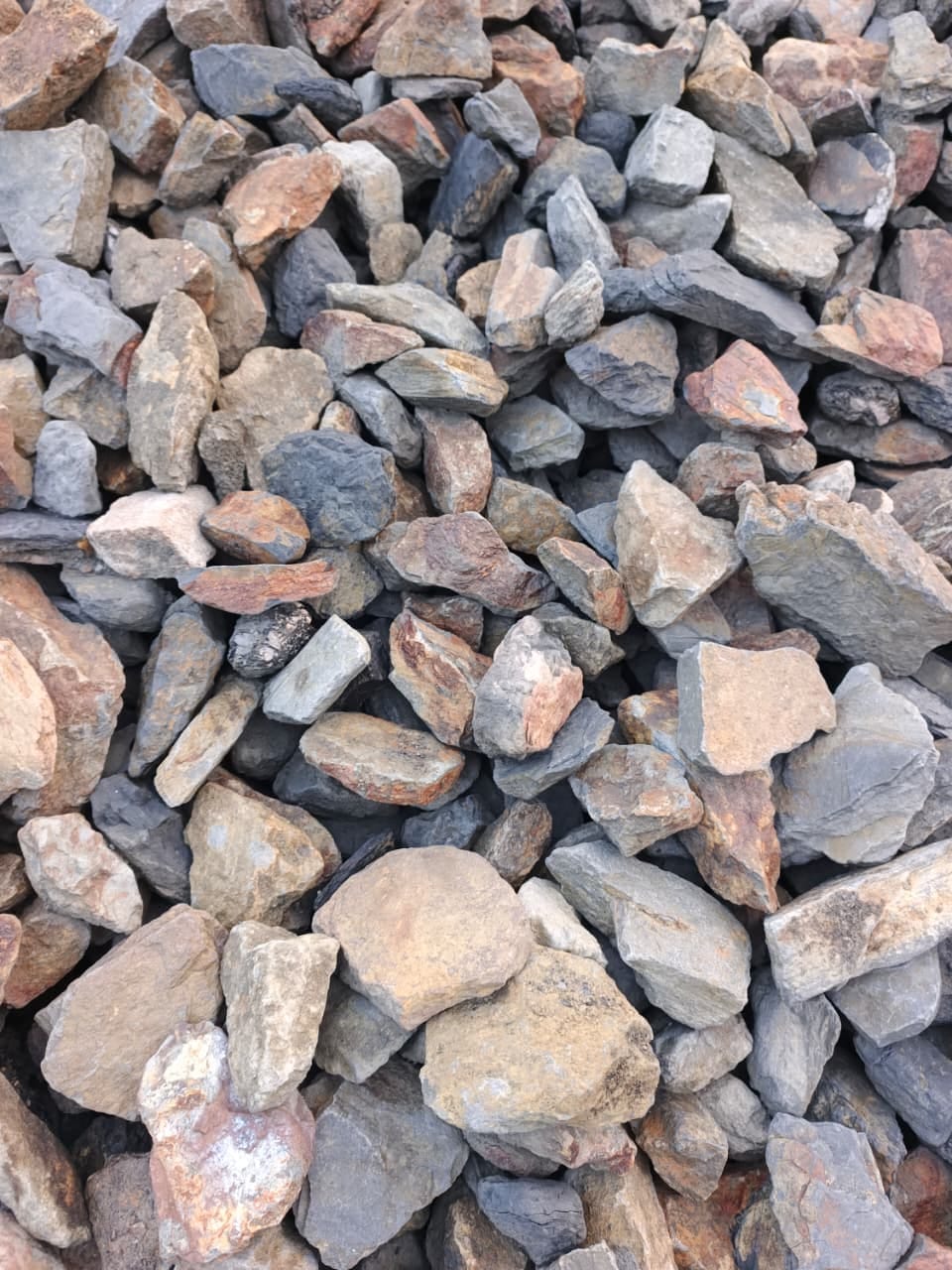 Черный щебень (щебень порода), терриконовый щебень — фото 8