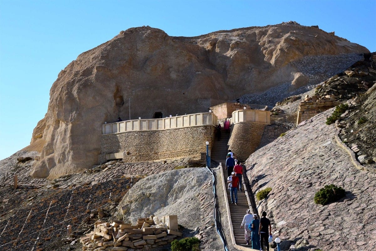 Такси Актау поездка к подземной мечети Караман ата, Бекет ата, Шопан ата Адай ата — фото 3