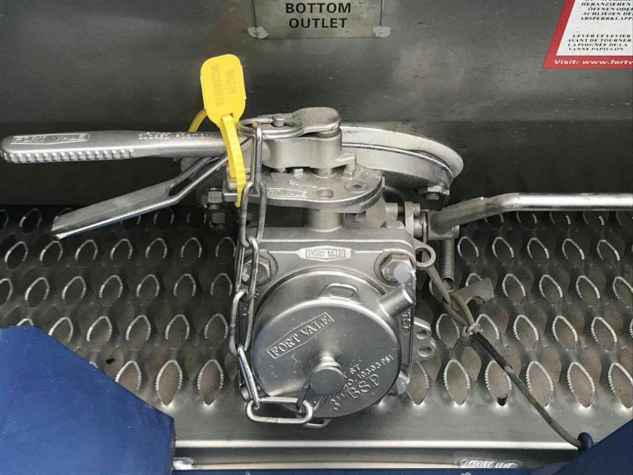 Танк-контейнер тип Т11 объём 25м3 для перевозки щелочных элементов, новый. — фото 4