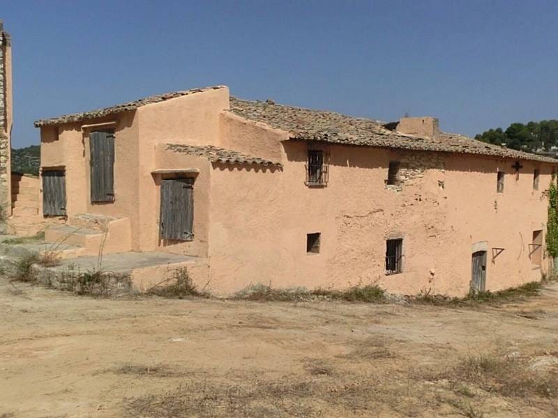 ПОМЕСТЬЕ С ВИНОГРАДНИКАМИ В ИСПАНИИ — фото 5