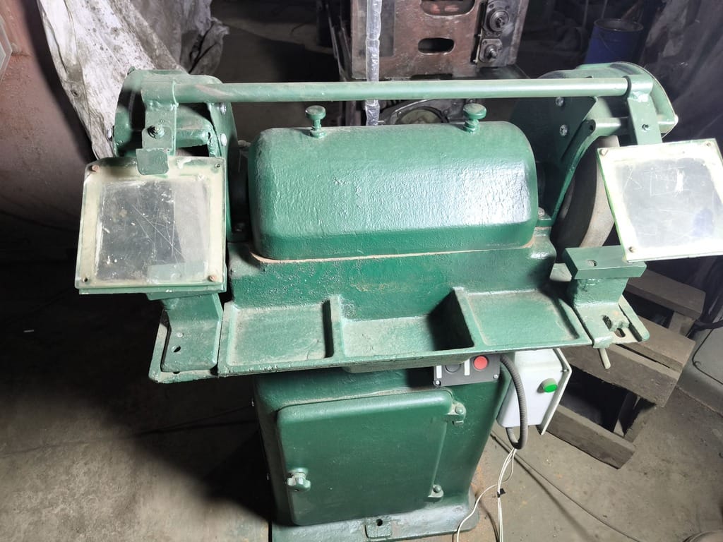 Станок точильно-шлифовальный (наждак) продам — фото 3