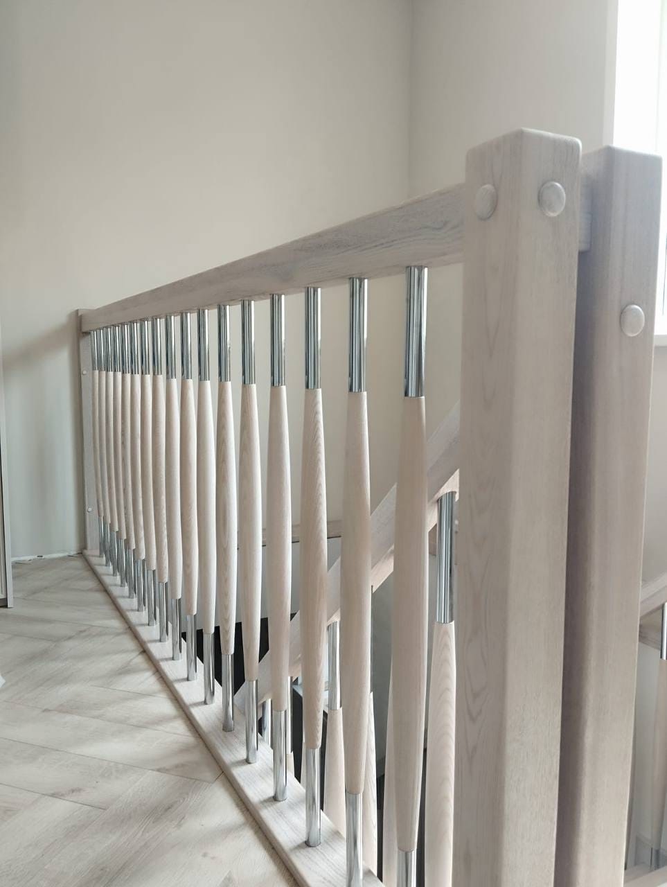 Лестницы деревянные. Изготовление и монтаж. — фото 41