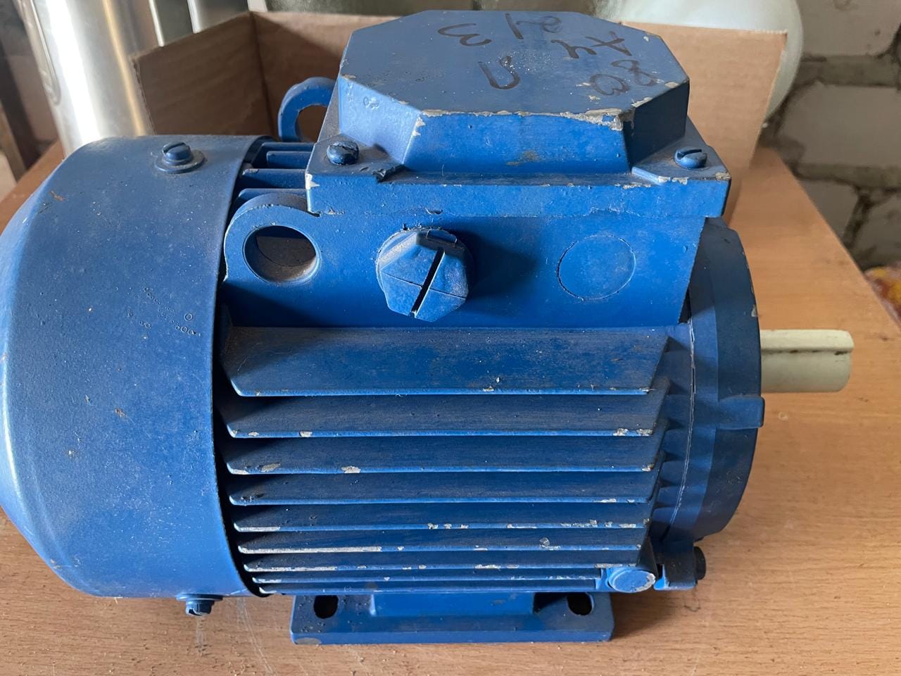 Электродвигатель аир 80 A4. 1.1 квт,1500 об,мин.(лапы).