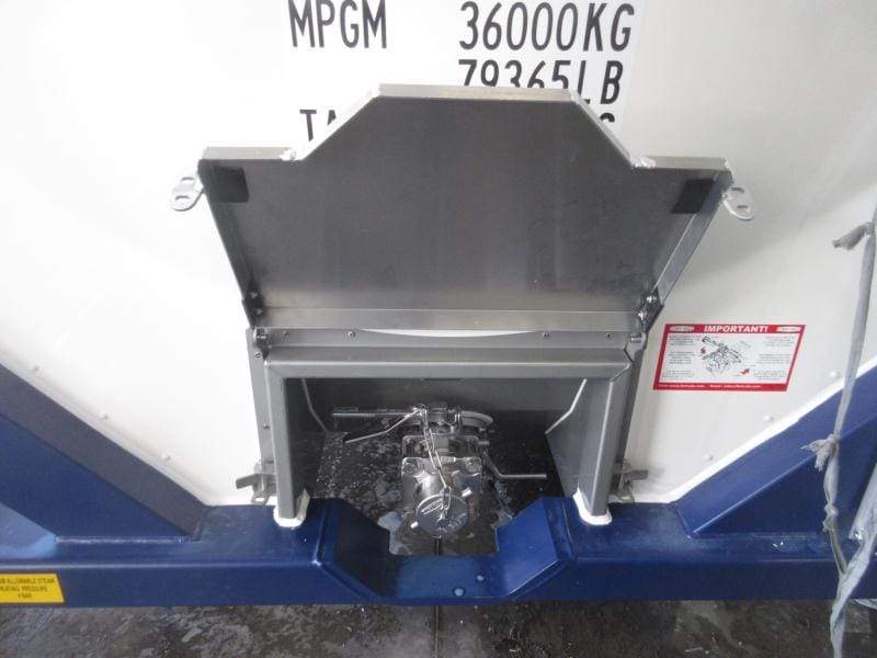 Танк-контейнер тип Т11 объём 18м3 для перевозки жидких реагентов, новый. — фото 2