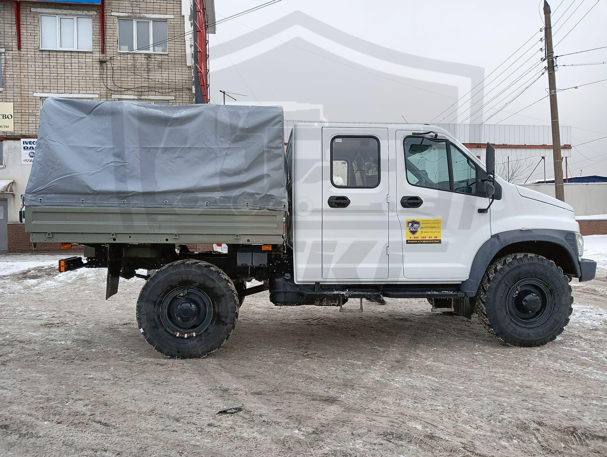 Сдвоенная кабина  на  базовом  ТС  С41А23 Садко Некст