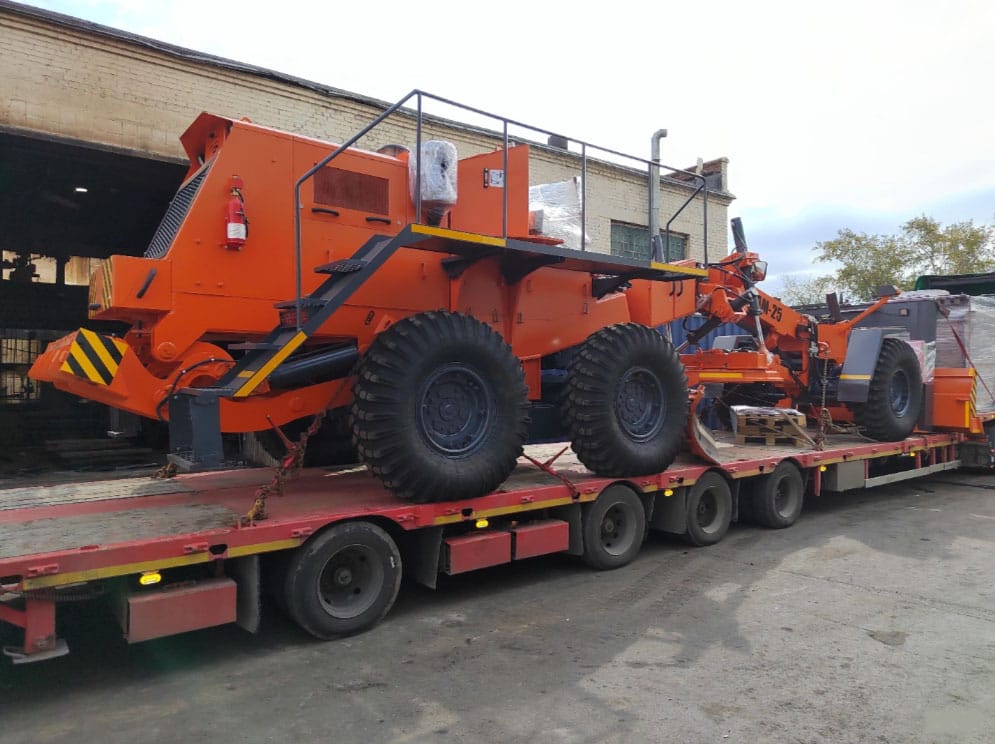 Тяжёлый автогрейдер СДМ-25 в габарите — фото 12