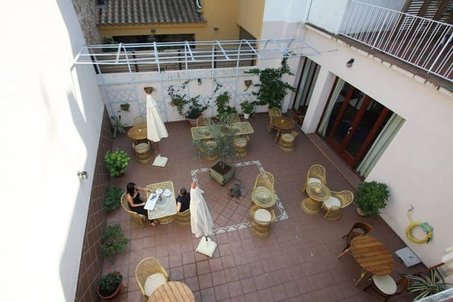 НЕБОЛЬШАЯ ГОСТИНИЦА В ИСПАНИИ — фото 21