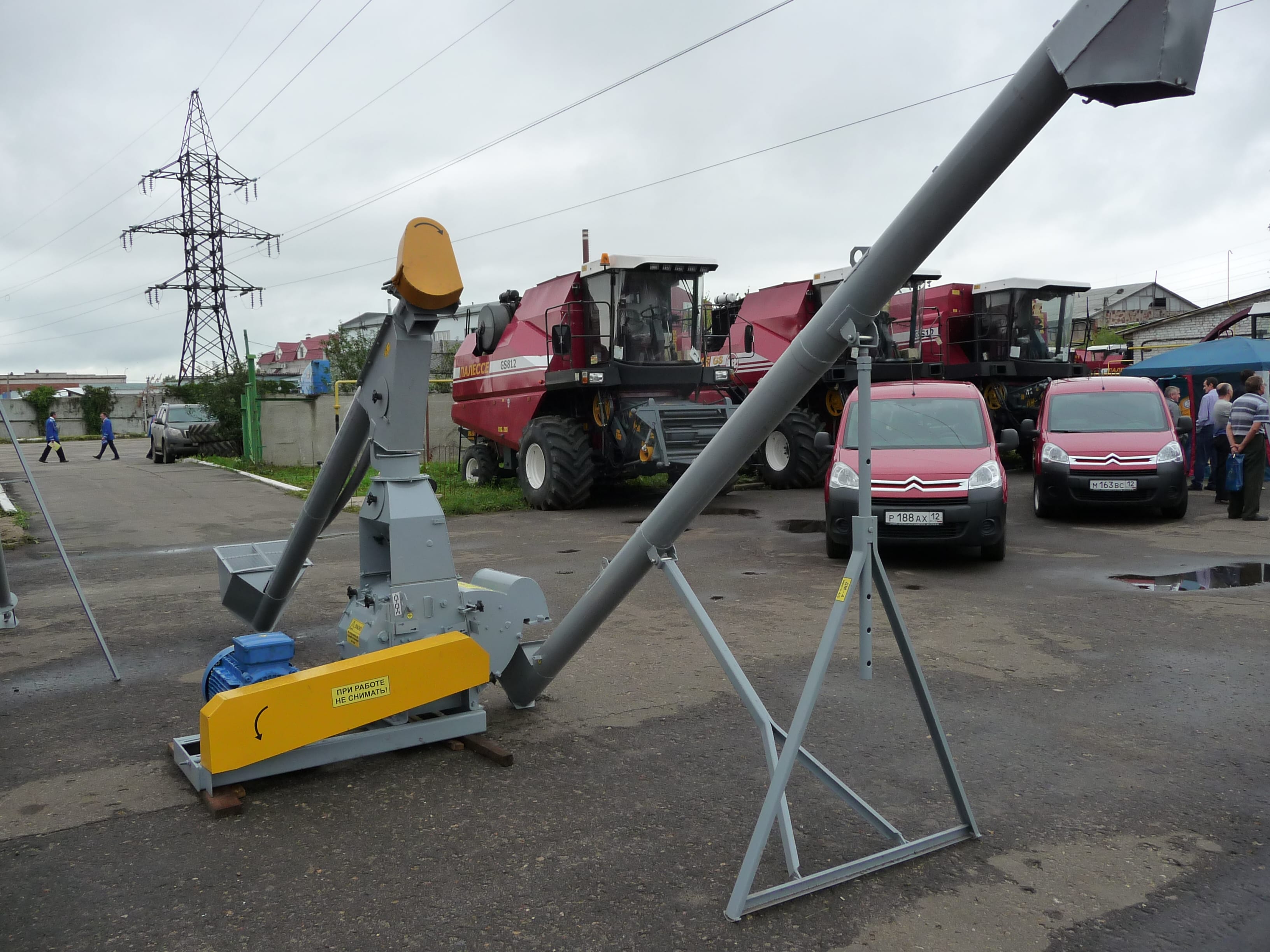 Кормодробилка ДМ-4