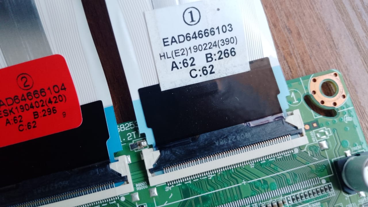 Запчасти от телевизора LG 43UM7300PLB — фото 3