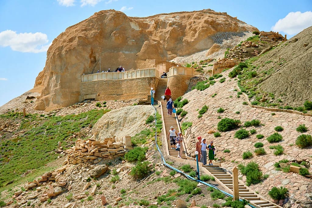 Актау/ Поездка к подземной мечети Караман ата, Бекет ата, Шопан ата — фото 2