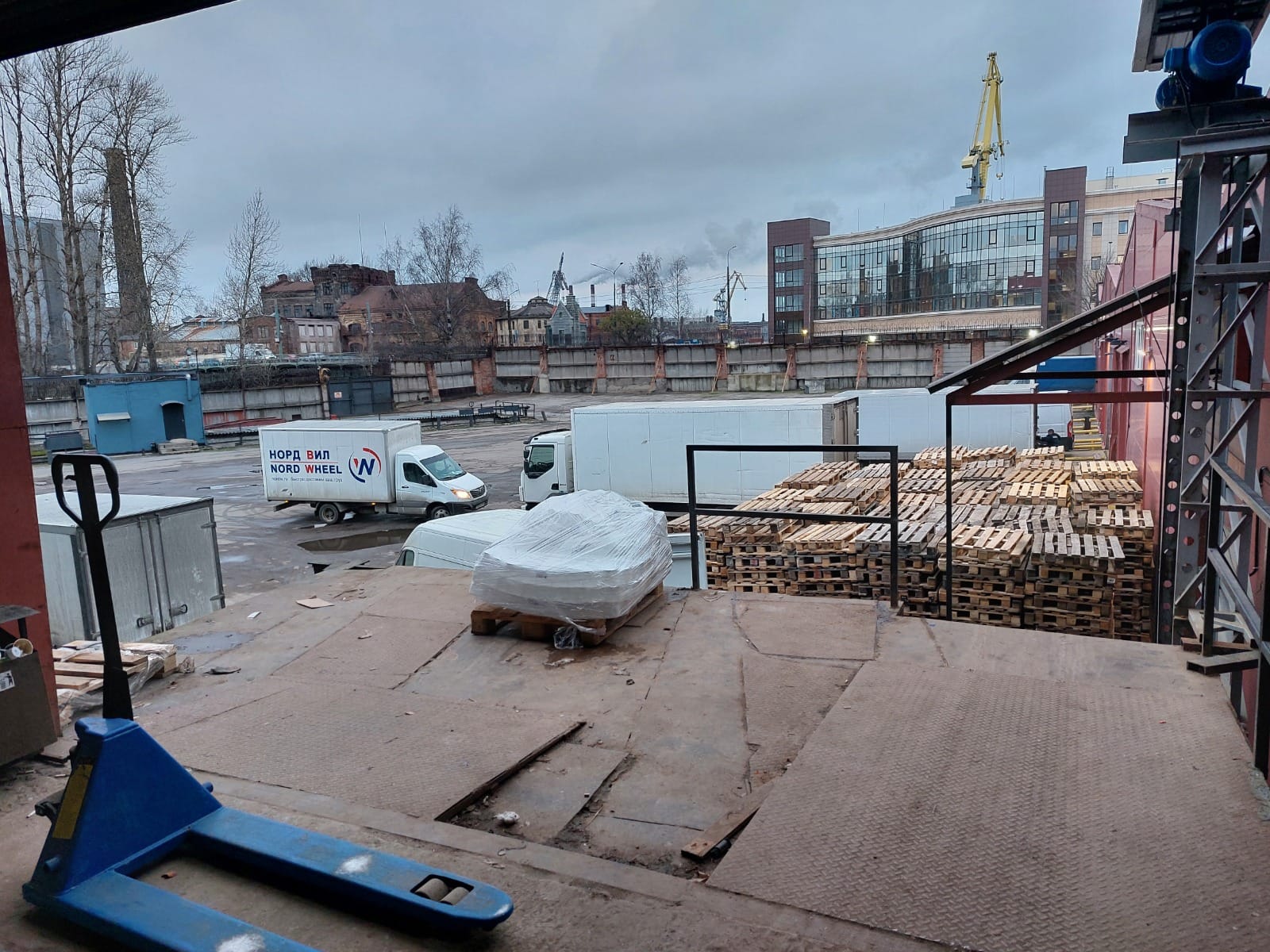 Под лёгкое или пищевое производство, косметику, лабораторию или склад. — фото 11