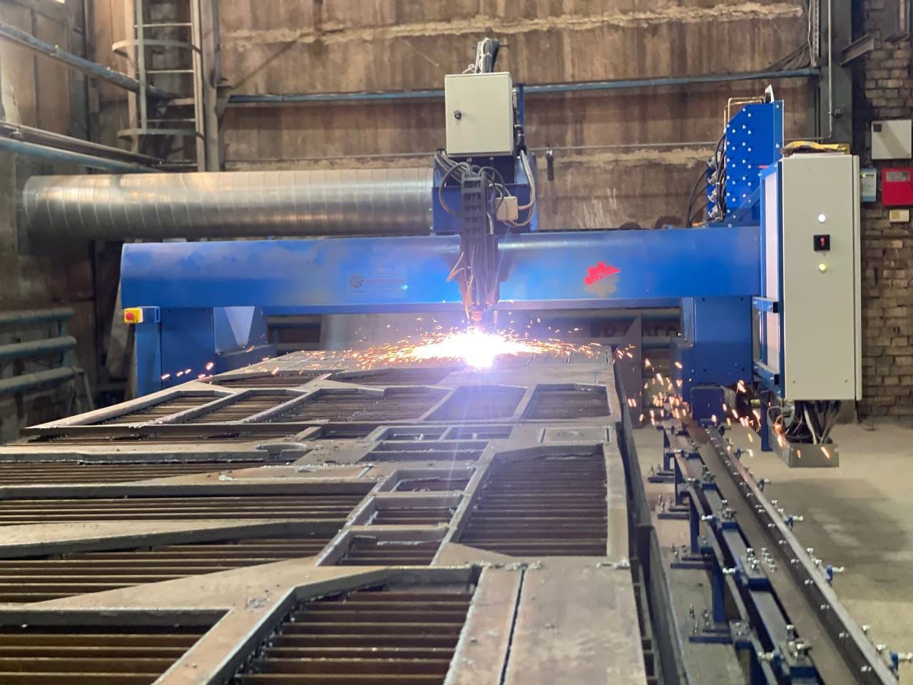 Комбинированная машина плазменной и газовой резки с ЧПУ Вертикаль з-да Плазмамаш — фото 2