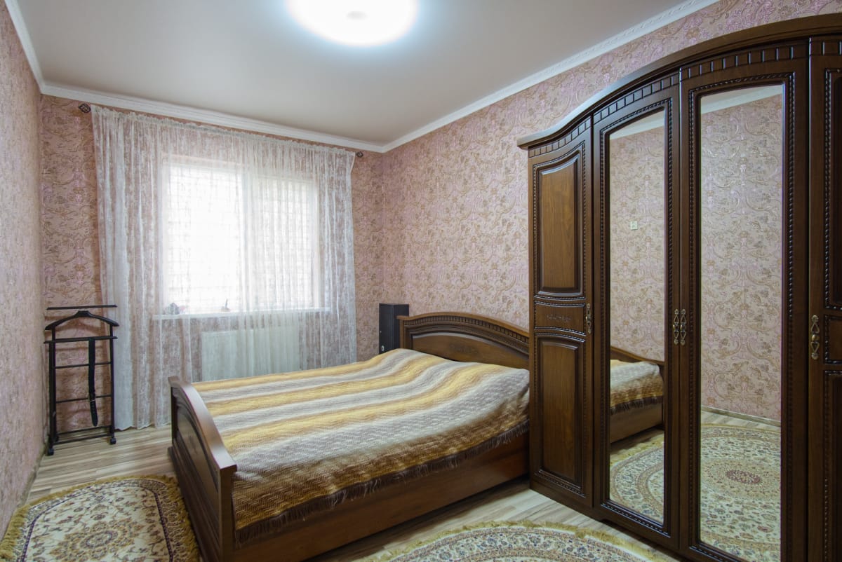 Просторный дом с четырьмя комнатами в развитом районе Краснодара — фото 2