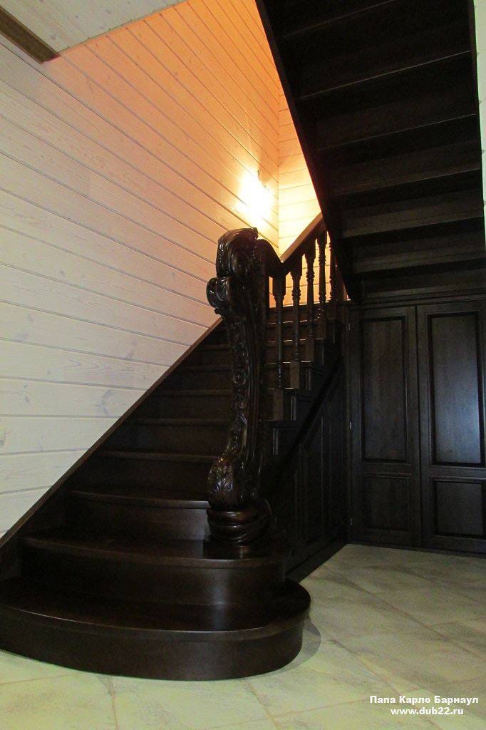 Полувинтовая лестница на второй этаж — фото 2
