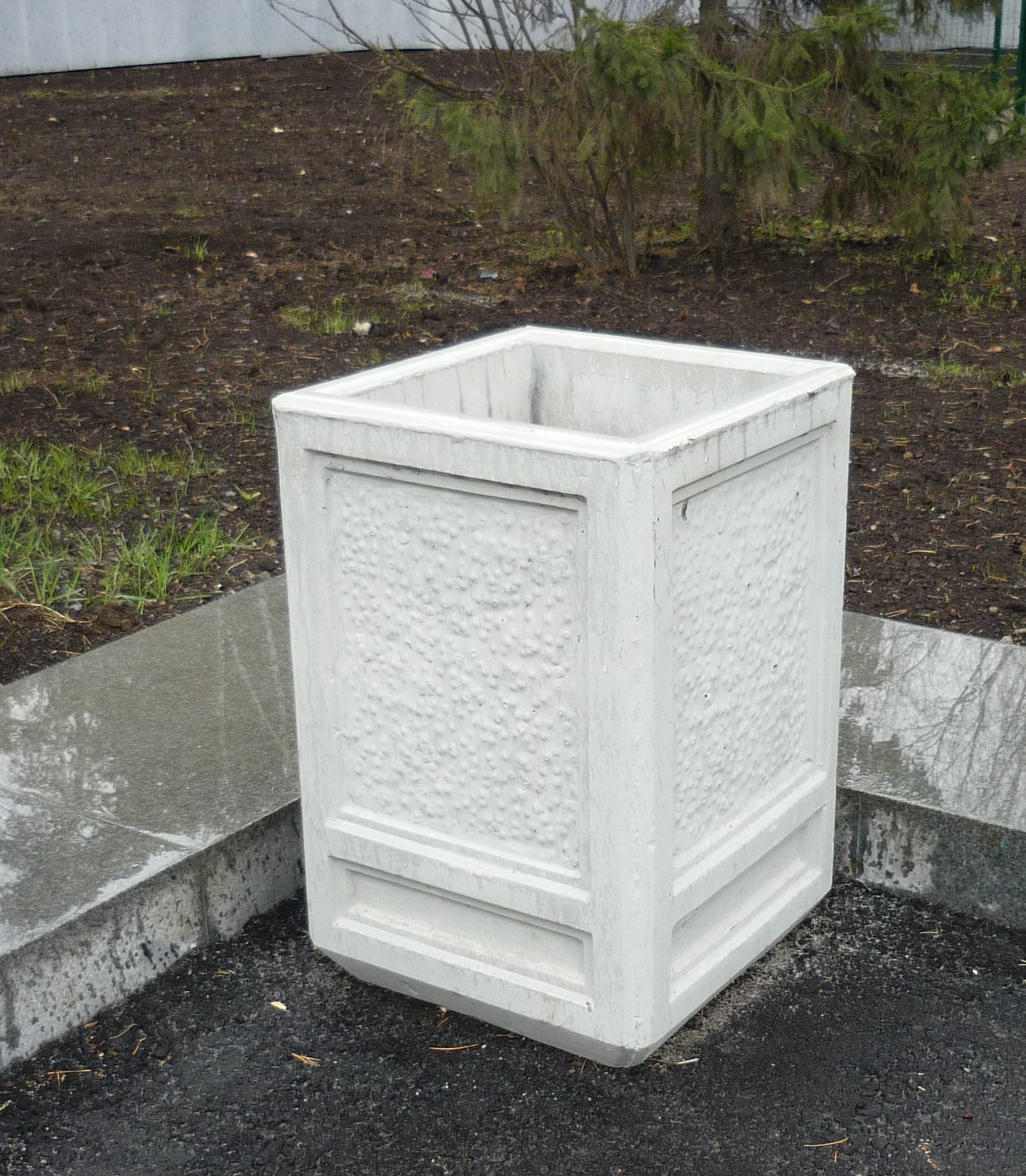 Урны уличные.  Урна.  Урна для мусора.  Урна четырехгранная.  У026 — фото 3