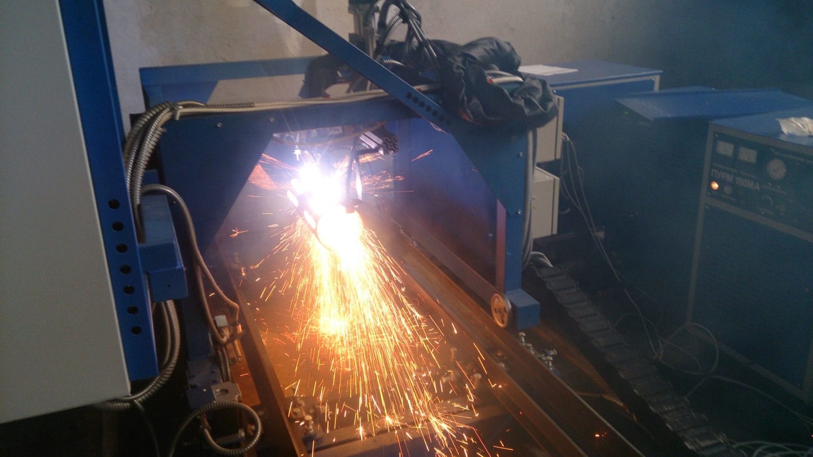 Портальная промышленная машина для резки труб с ЧПУ «Сектор» з-да Плазмамаш