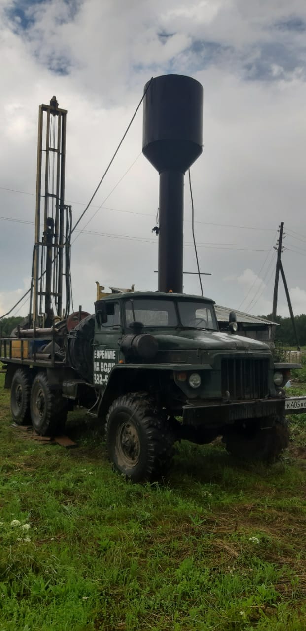 Бурение артезианских скважин на воду.  Бурение малогабаритной установкой.