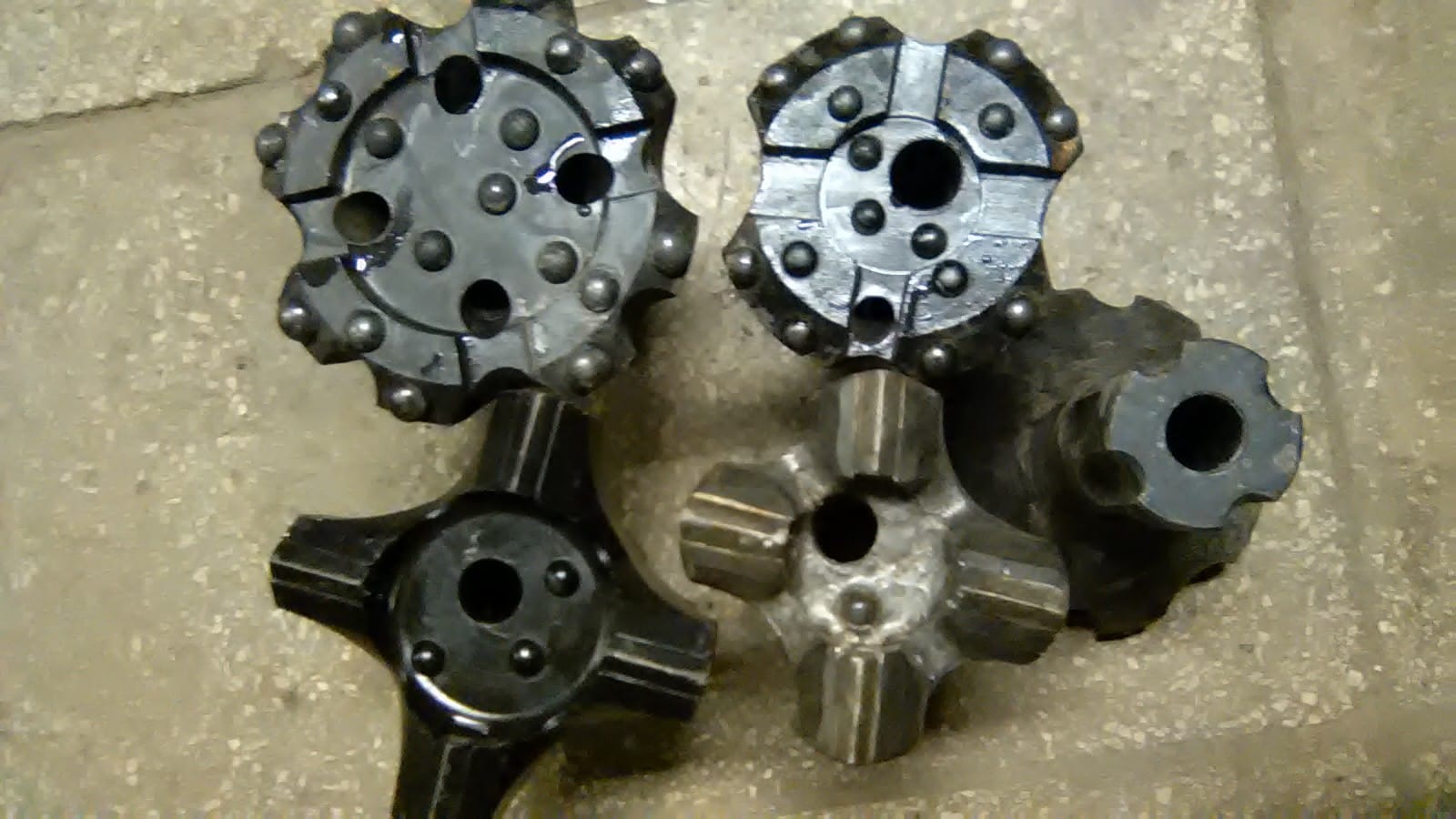 Коронка буровая КНШ-130, КНШ-160, К-160, К-130, все к пневмоударнику П-130 , пневмоударник П-130 — фото 2