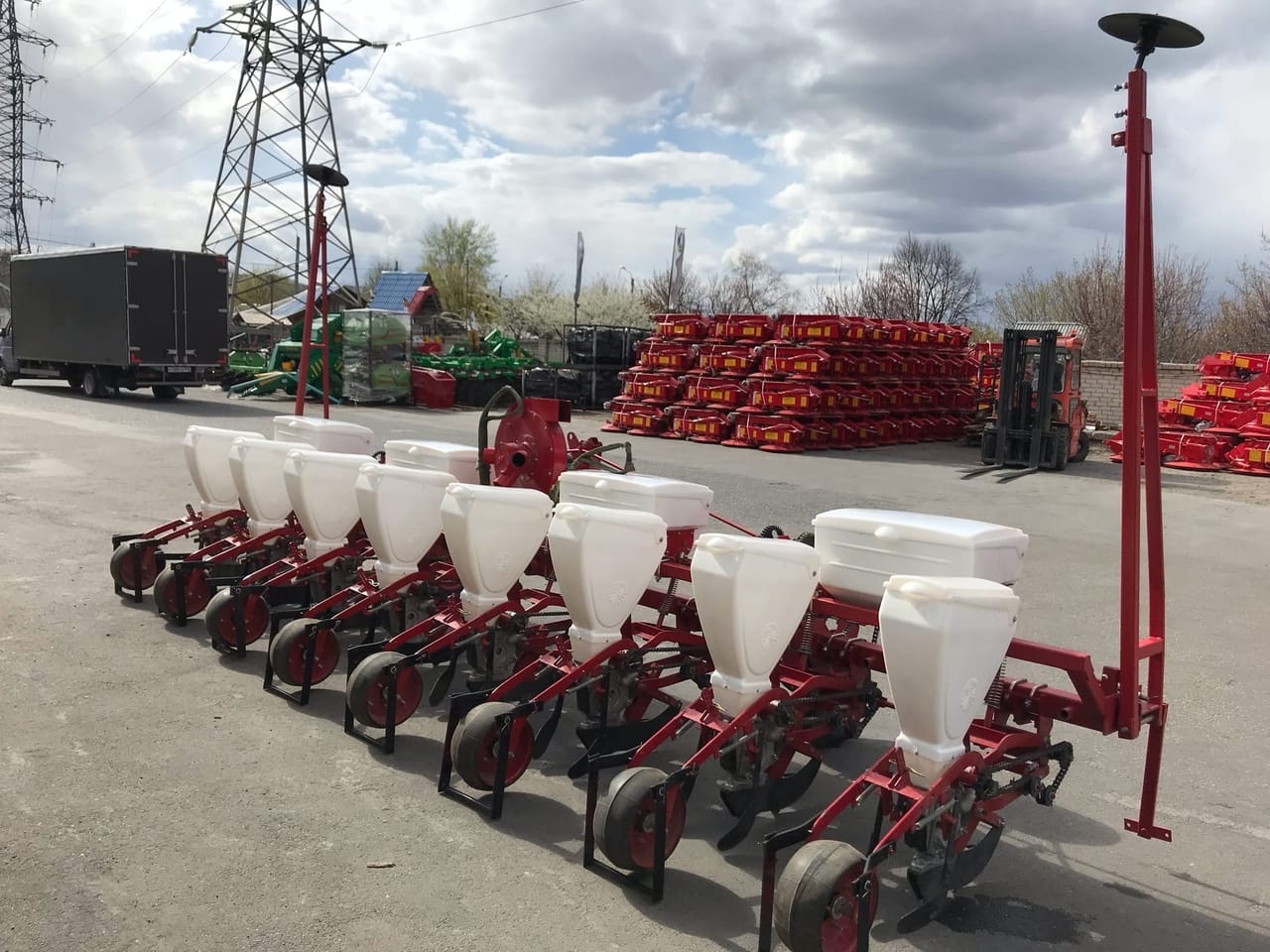 Сеялка точного высева СУПН 8,навесная (СУ8)