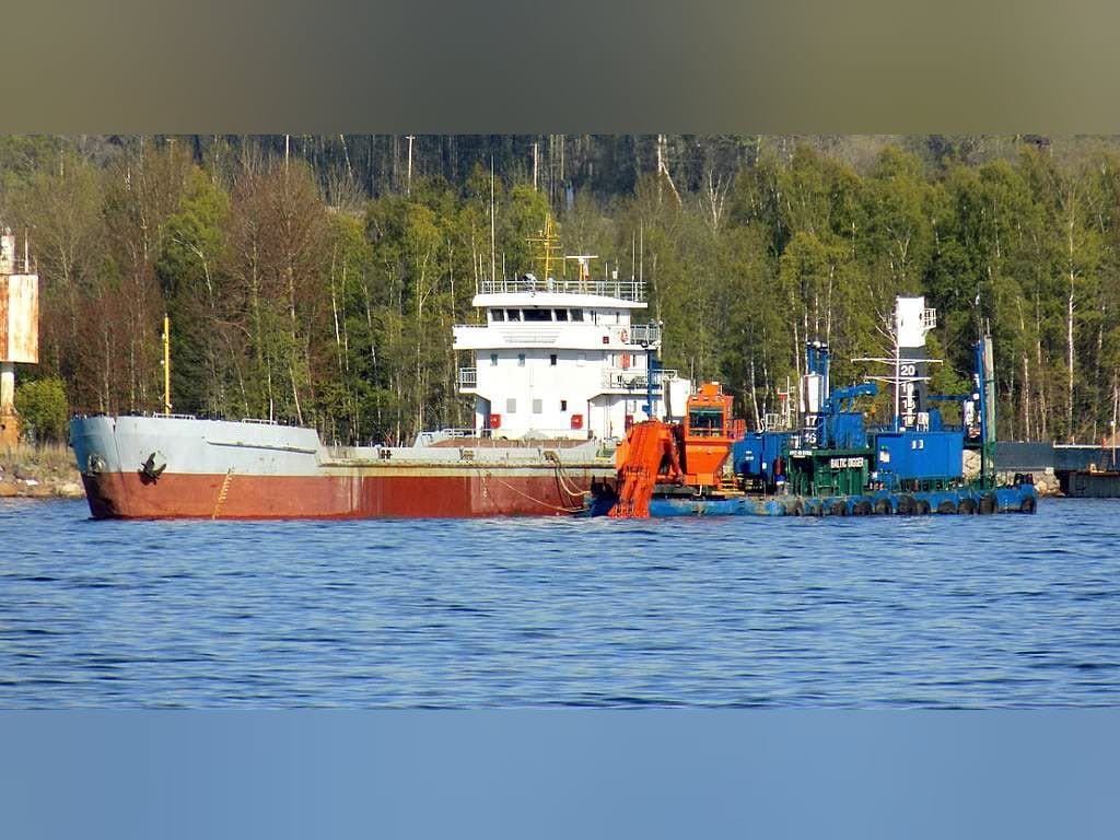 Самоходная грунтоотвозная шаланда 1200 м3, 1615 т — фото 4