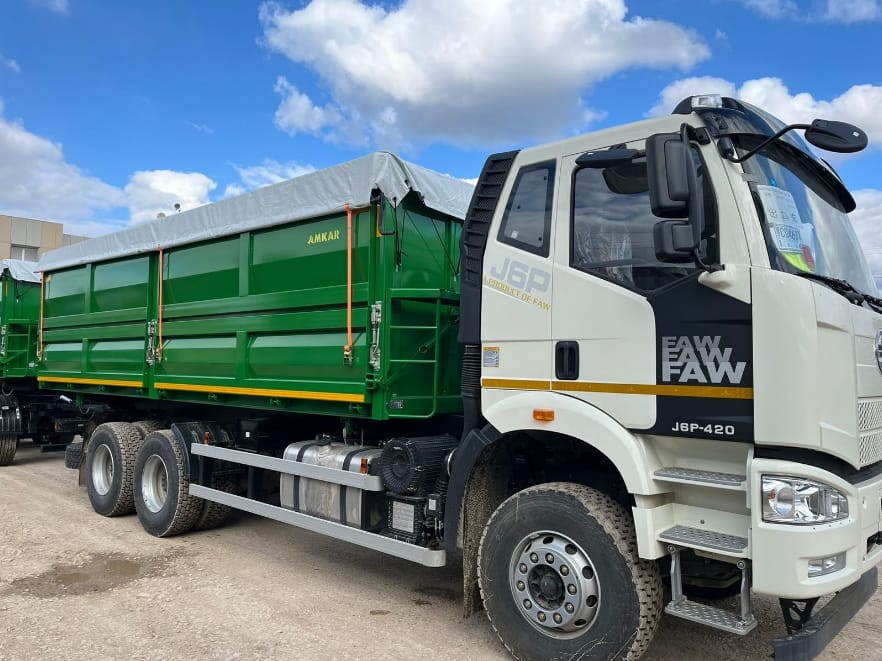 Новый зерновоз 3-х сторон. разгрузка FAW 6x4 420 л.с. объем 30 м.куб. Цена завода