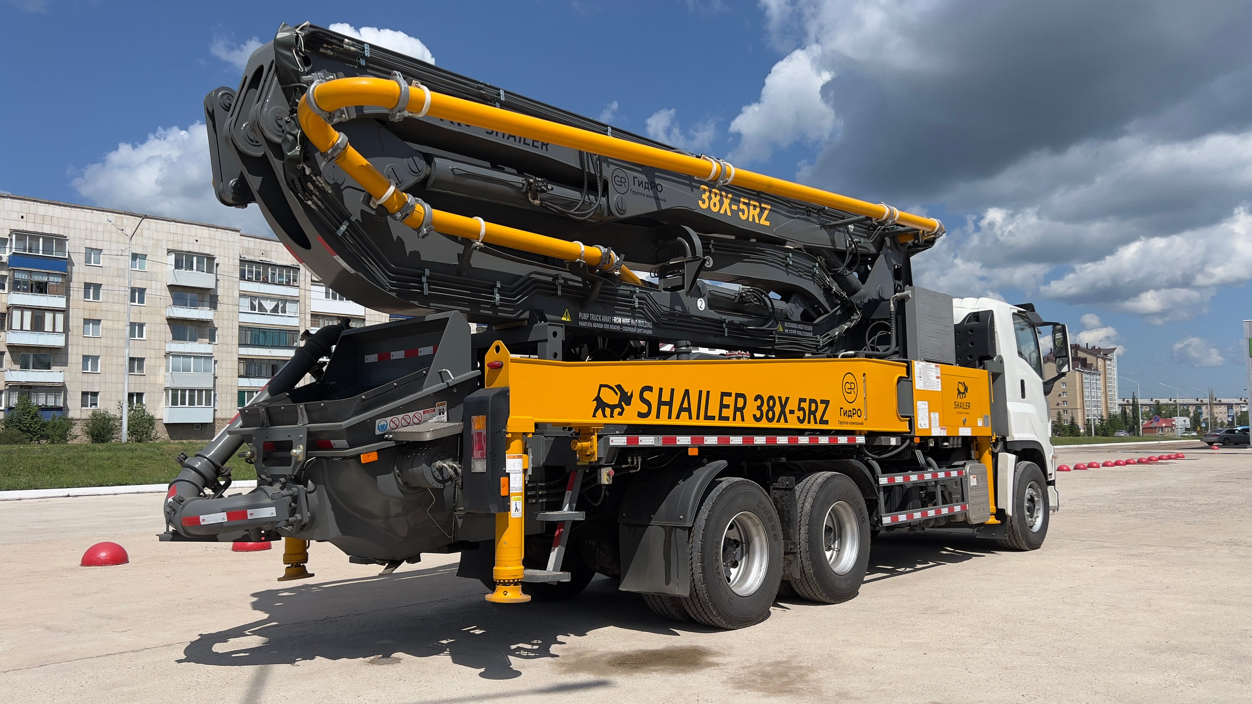 Автобетононасос SHAILER 38X-RZ на шасси ISUZU 6x4 — фото 2