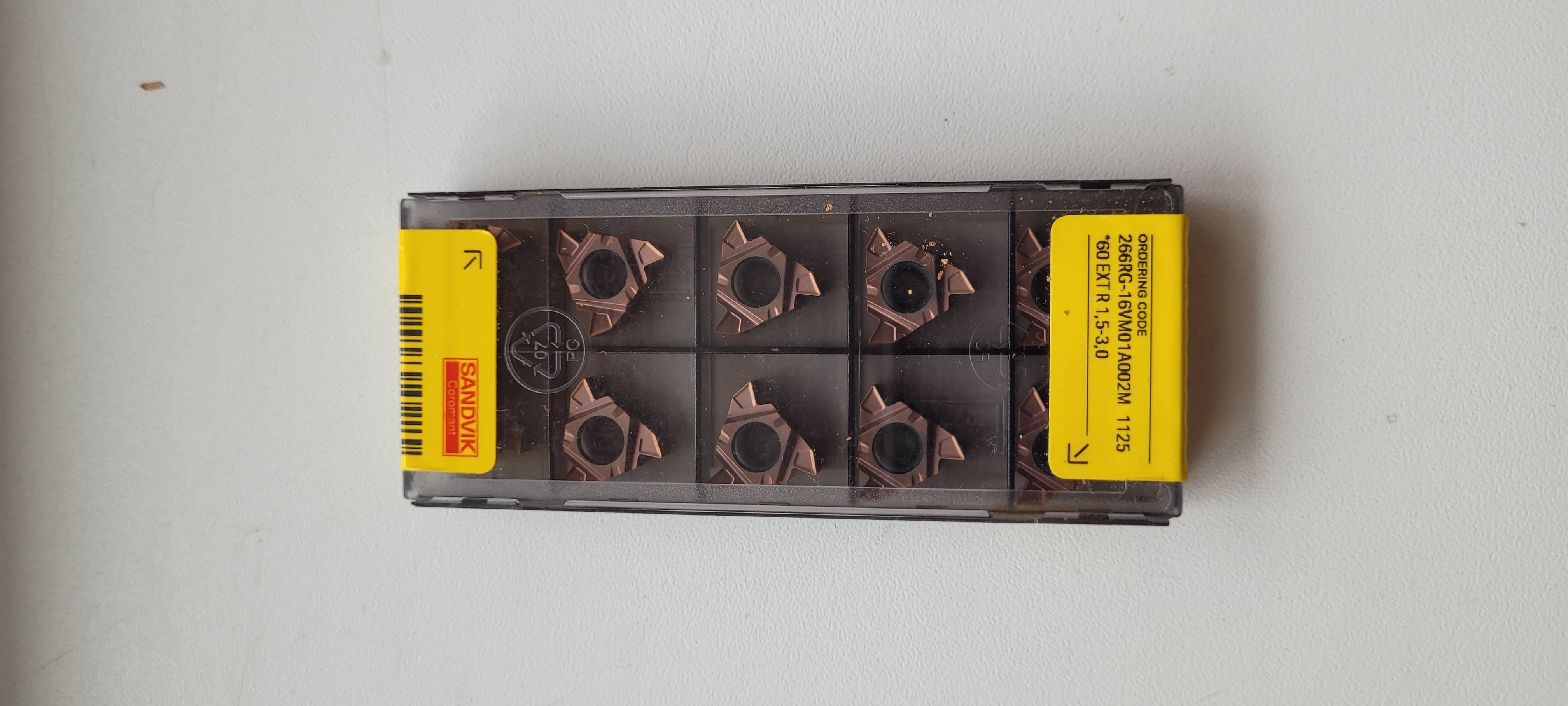 Продам пластины твердосплавные Корлой